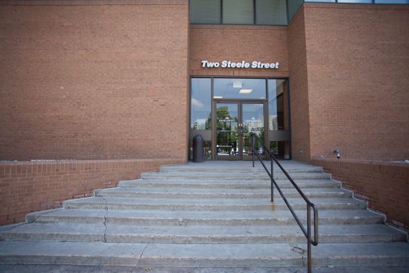 Bank of the West-Cherry Creek: 2 Steele St, Denver, CO 80206